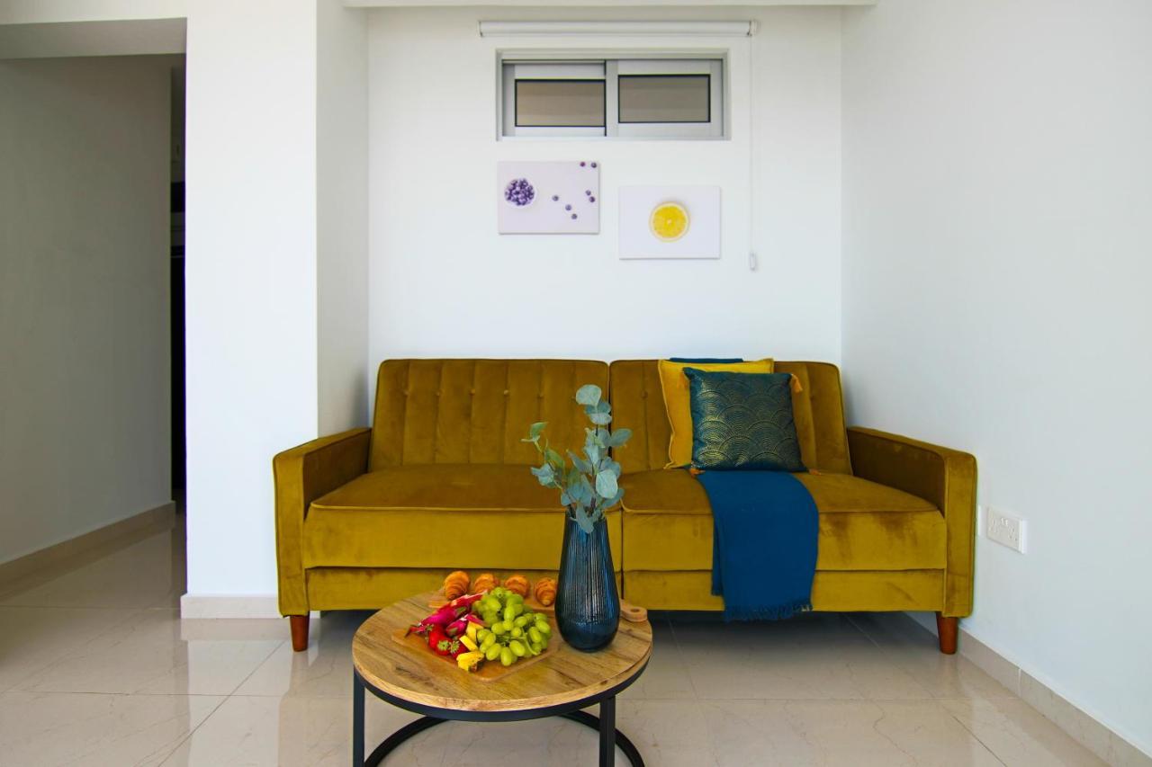 Phaedrus Living: Seaview Gold Flat Lighthouse 48 Apartment Paphos Bagian luar foto